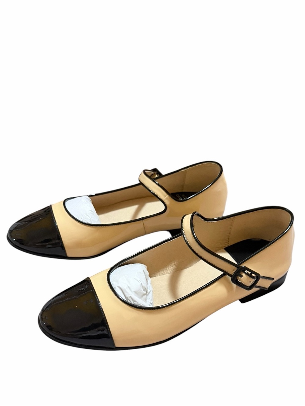 🌼🌟NIB Jeffrey Campbell Patent Trim Two-Tone Mary Jane Flats in Black and Cream - Picture 2 of 11